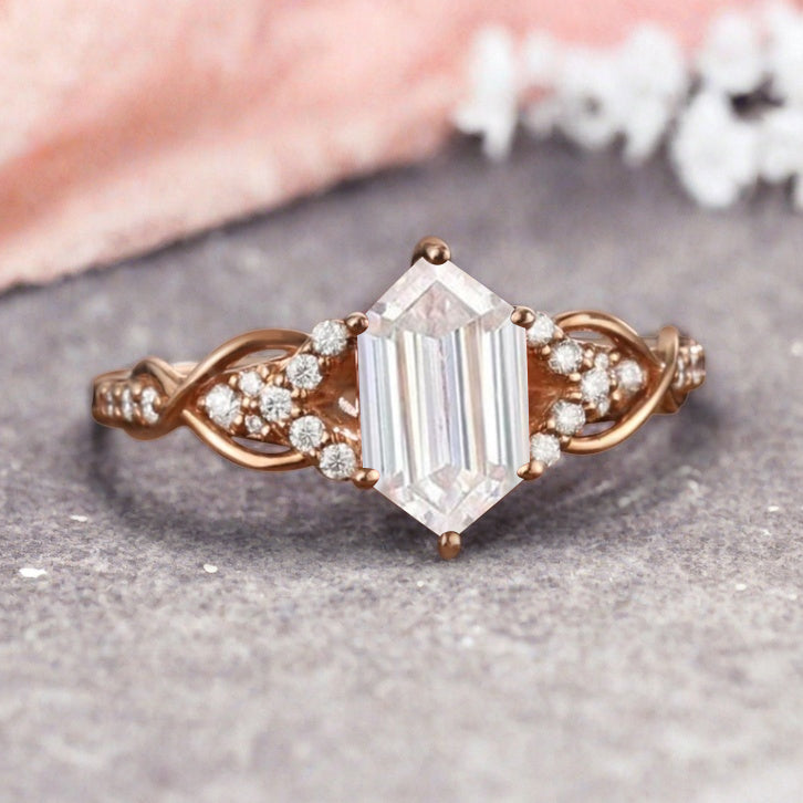 Bague de fiançailles en pierre de soleil ovale, bague de mariage unique en moissanite, cadeau pour elle