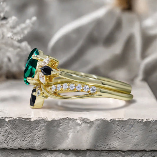 Vintage Emerald Engagement Ring Set Women Unique Rose Gold Pear Shaped Cluster Ring Black Onyx Wedding Ring Bridal Anniversary Gift Ring