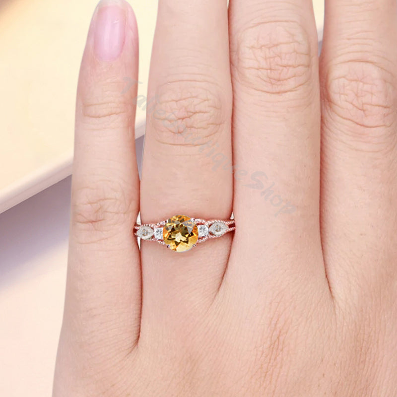 Bague de fiançailles vintage ovale en pierre de lune, bague de promesse unique en opale et moissanite