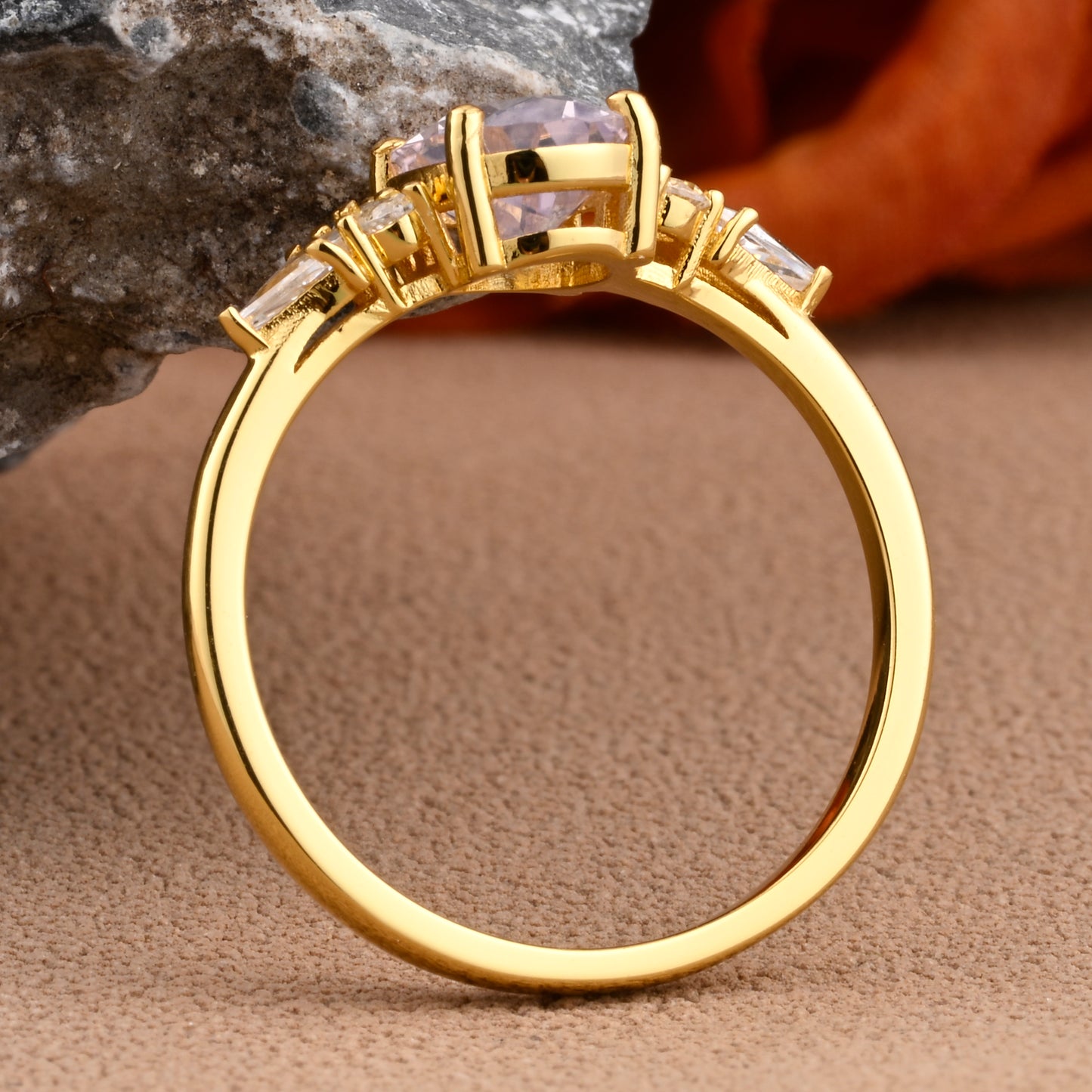 Bague de fiançailles vintage ovale en pierre de lune, bague de promesse unique en opale et moissanite