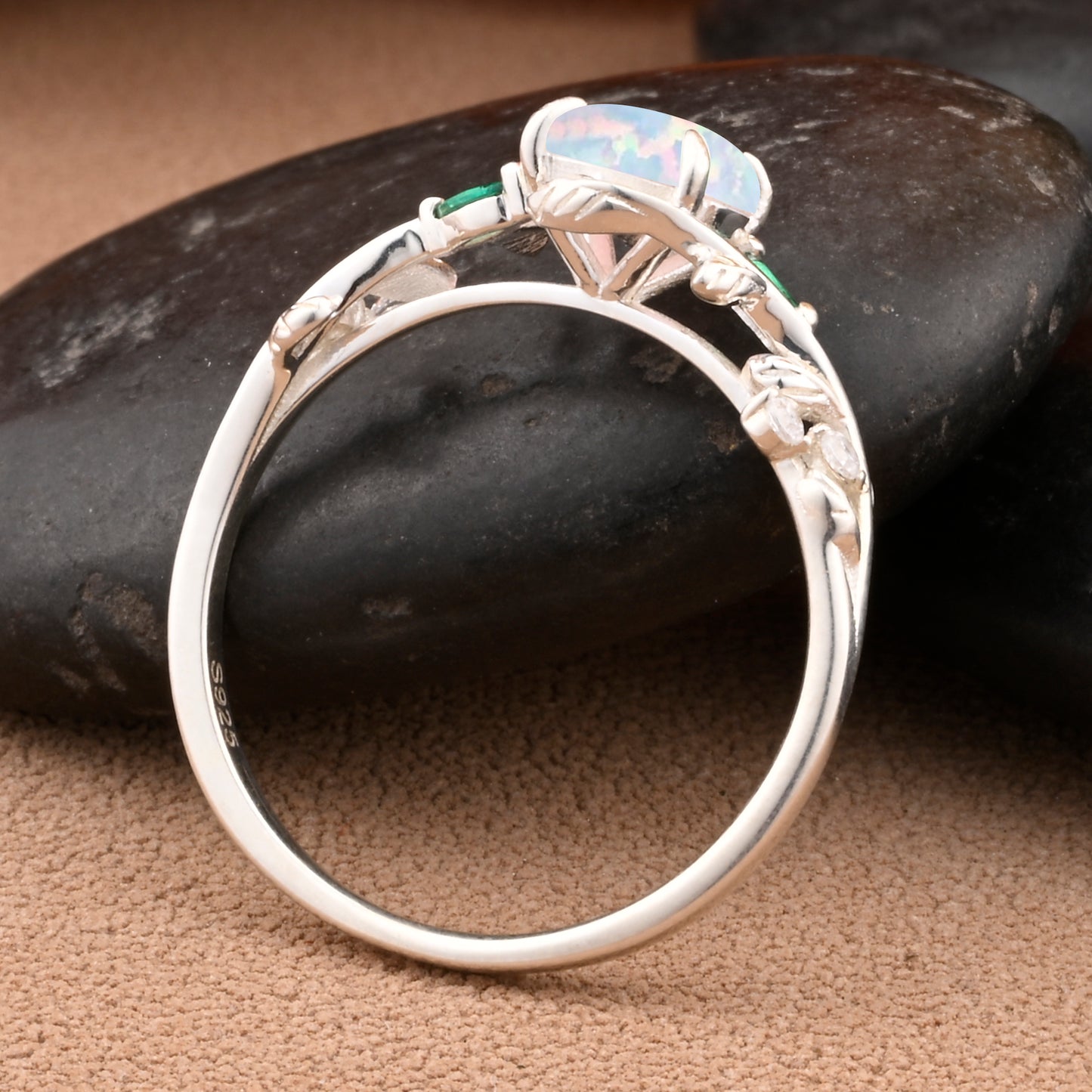 Bague de fiançailles vintage ovale en pierre de lune, bague de promesse unique en opale et moissanite