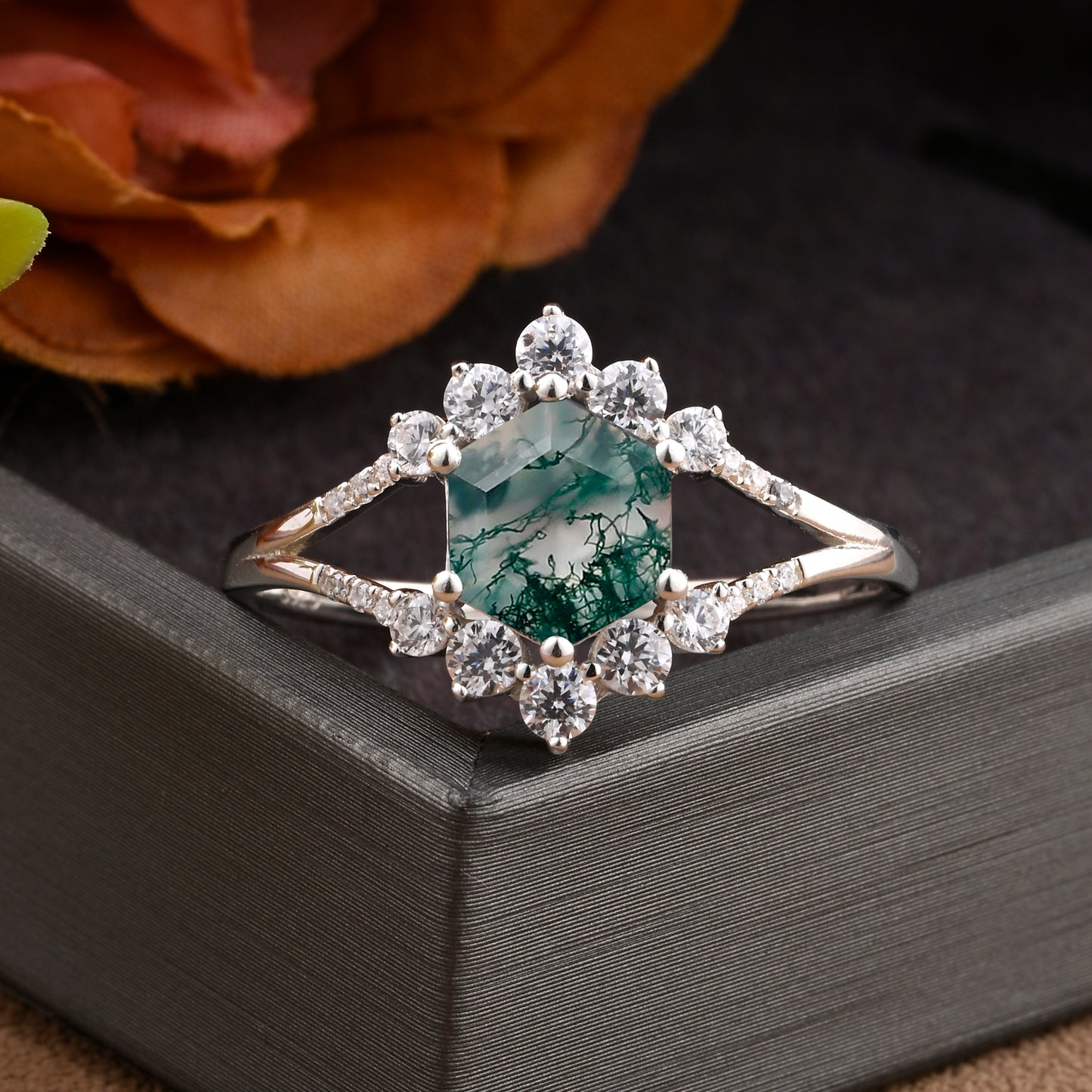 Vintage Moss Agate Engagement Ring Hexagon Shape Anniversary Ring Solid Gold Solitaire Unique Moss Agate Ring for Women