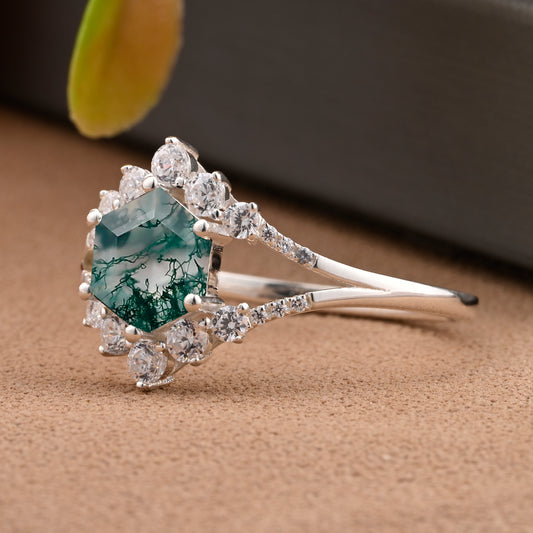 Vintage Moss Agate Engagement Ring Hexagon Shape Anniversary Ring Solid Gold Solitaire Unique Moss Agate Ring for Women