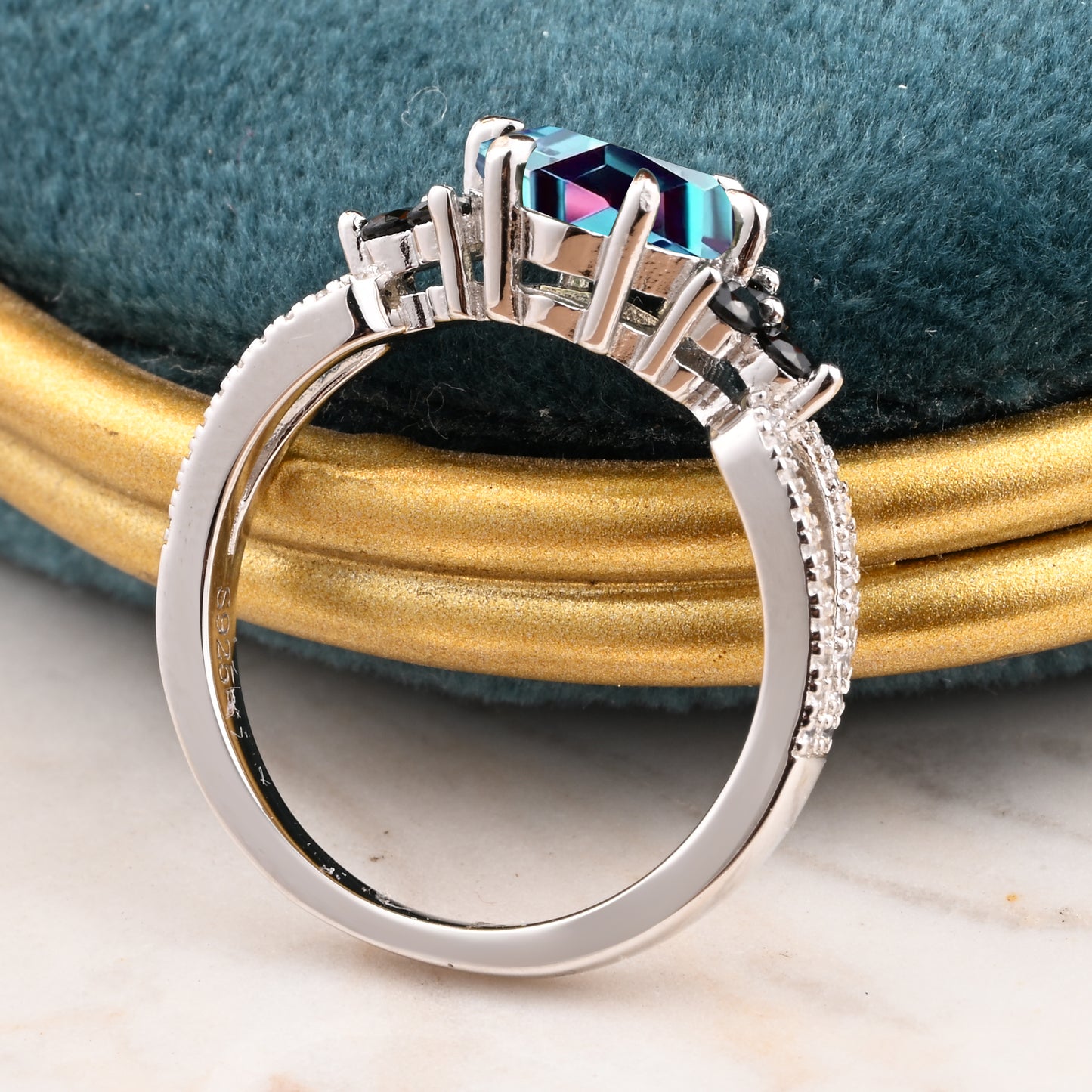 Vintage Hexagon Cut Alexandrite Engagement Ring Nature Inspired Black Onyx Cluster Promise Ring Rose Gold Art Deco Leaf Women Gemstone Branch Ring