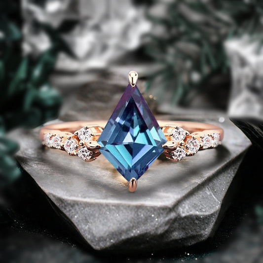 Vintage Kite Shape Alexandrite & Ruby & Moss Agate & Moonstone Ring Unique Promise Bridal Ring