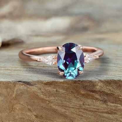 Bague de fiançailles vintage ovale en pierre de lune, bague de promesse unique en opale et moissanite