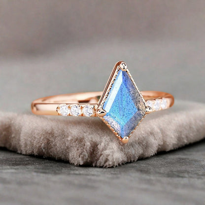 Kite cut Labradorite engagement ring Vintage Moissanite Ring Band Art deco bridal ring Anniversary gift