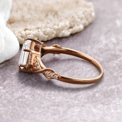 Bague de fiançailles en pierre de soleil ovale, bague de mariage unique en moissanite, cadeau pour elle