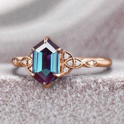 Bague de fiançailles en pierre de soleil ovale, bague de mariage unique en moissanite, cadeau pour elle