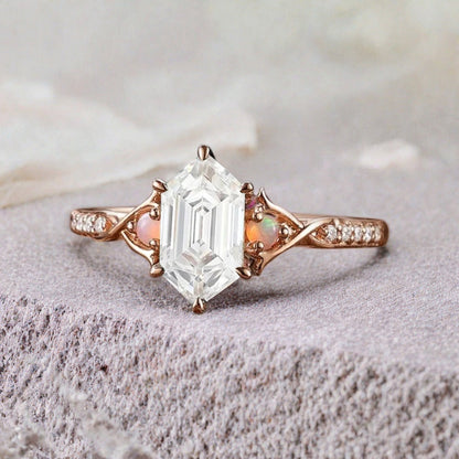 Bague de fiançailles en pierre de soleil ovale, bague de mariage unique en moissanite, cadeau pour elle