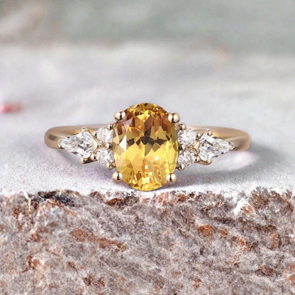 Bague de fiançailles vintage ovale en pierre de lune, bague de promesse unique en opale et moissanite