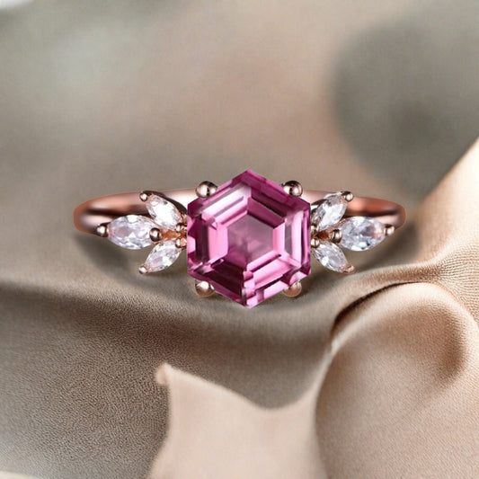 Vintage Violet Agate Wedding Ring Hexagon Cut Amethyst Engagement Ring Unique Bridal Ring Art Deco Amethyst Ring Anniversary Gift Ring