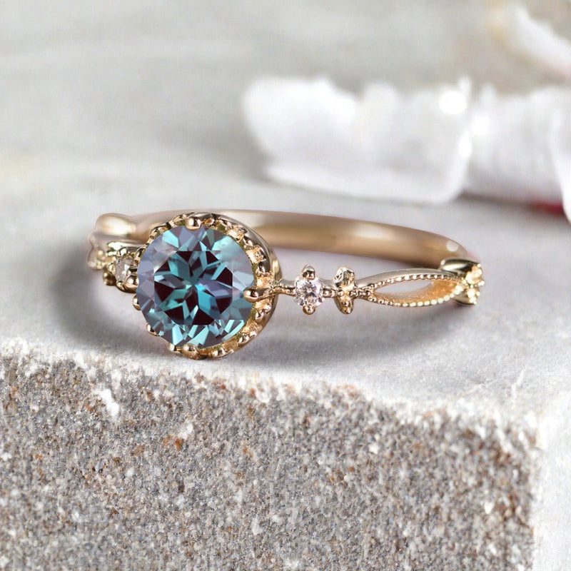 Bague de fiançailles vintage ovale en pierre de lune, bague de promesse unique en opale et moissanite