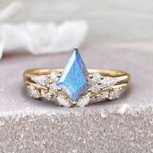 Kite cut Labradorite ring set rose gold 6 prong art deco unique engagement ring set women dainty diamond ring set Personalized anniversary gift