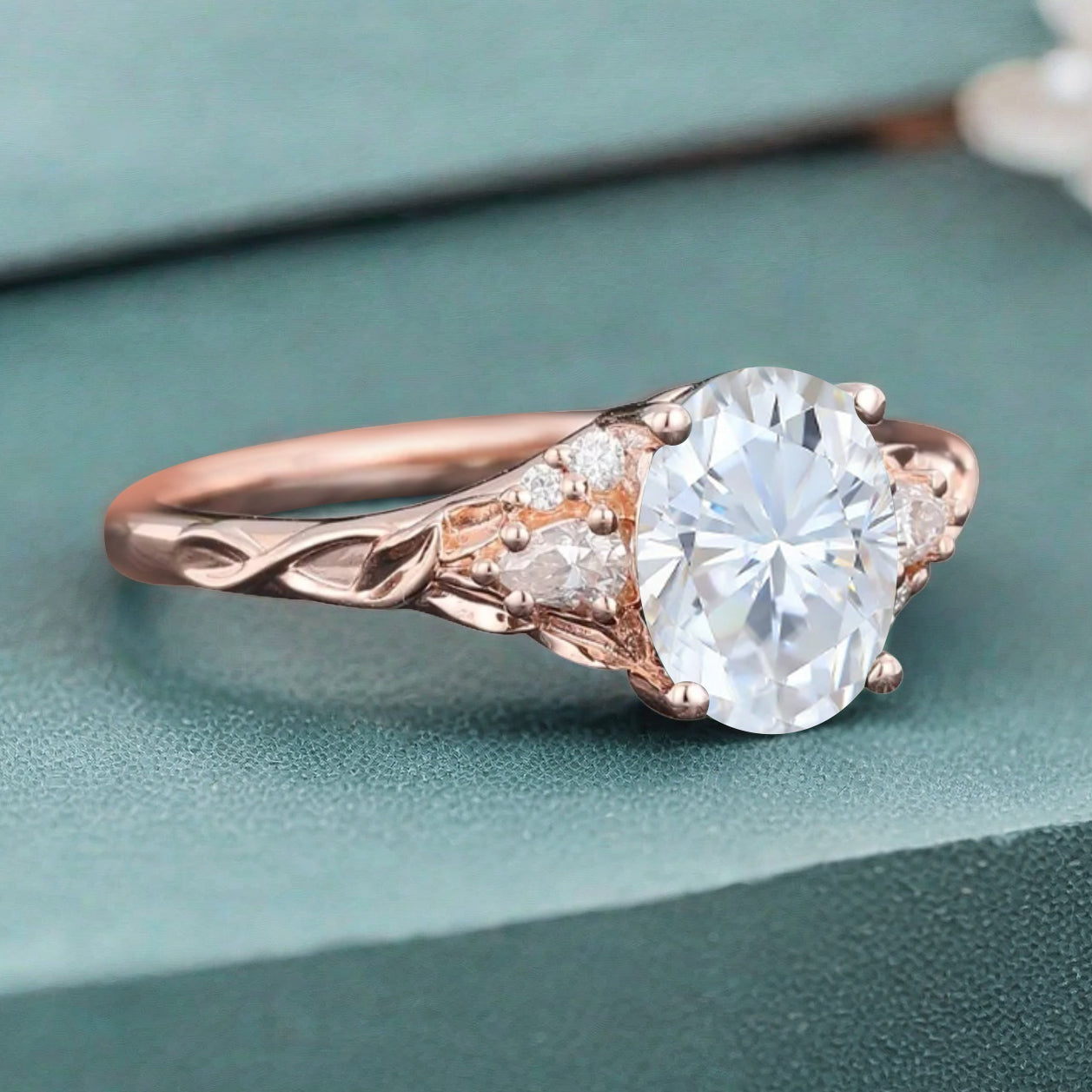 Bague de fiançailles vintage ovale en pierre de lune, bague de promesse unique en opale et moissanite