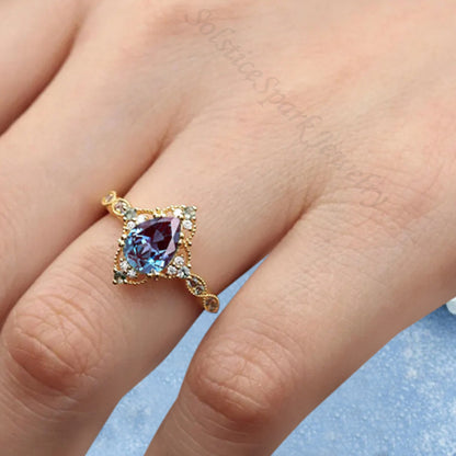Vintage Alexandrite Engagement Ring Pear Shape Purple-Blue Gemstone Anniversary Ring Solid Gold Solitaire Unique Alexandrite Ring for Women