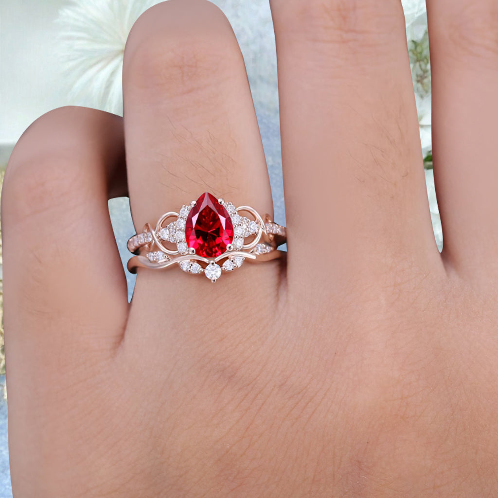 Vintage Ruby Ring Set Unique Pear Cut Engagement Moissanite Cluster Wedding Promise Ring Set For Women Delicate Gemstone Ring
