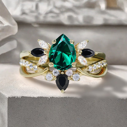 Vintage Emerald Engagement Ring Set Women Unique Rose Gold Pear Shaped Cluster Ring Black Onyx Wedding Ring Bridal Anniversary Gift Ring