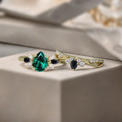 Vintage Emerald Engagement Ring Set Women Unique Rose Gold Pear Shaped Cluster Ring Black Onyx Wedding Ring Bridal Anniversary Gift Ring