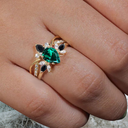 Vintage Emerald Engagement Ring Set Women Unique Rose Gold Pear Shaped Cluster Ring Black Onyx Wedding Ring Bridal Anniversary Gift Ring