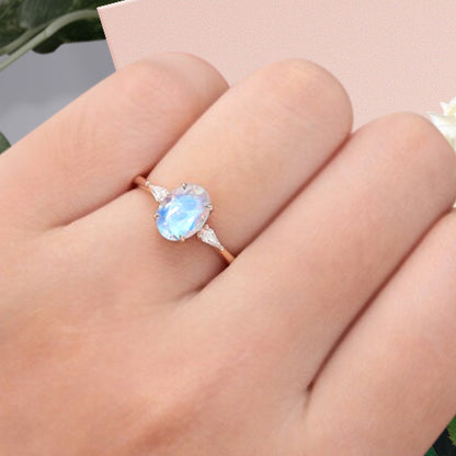 Vintage Oval Mondstein Verlobungsring Unikat Opal Moissanit Versprechensring