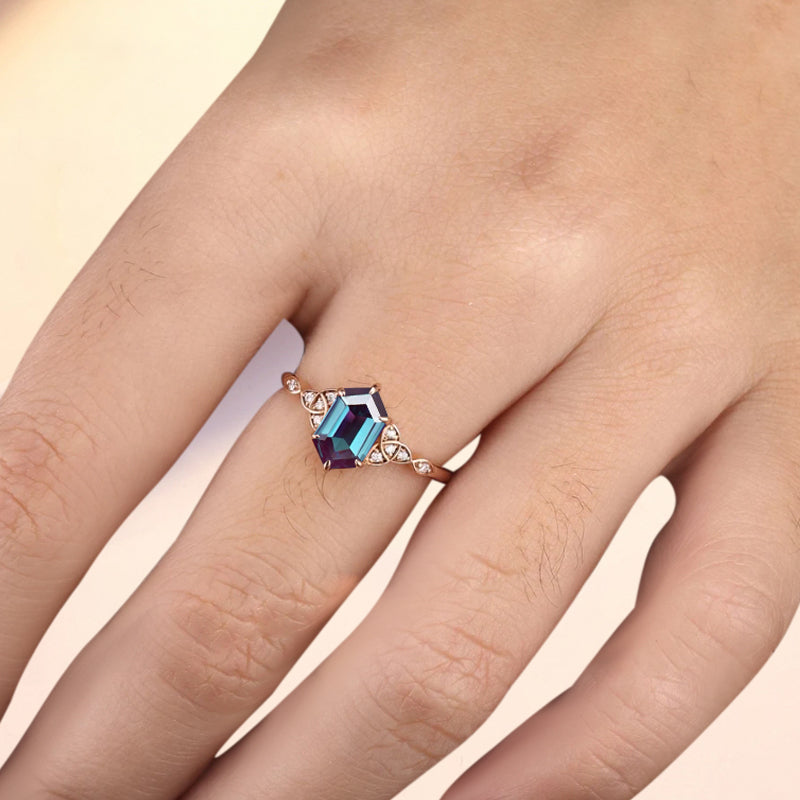 Bague de fiançailles en pierre de soleil ovale, bague de mariage unique en moissanite, cadeau pour elle