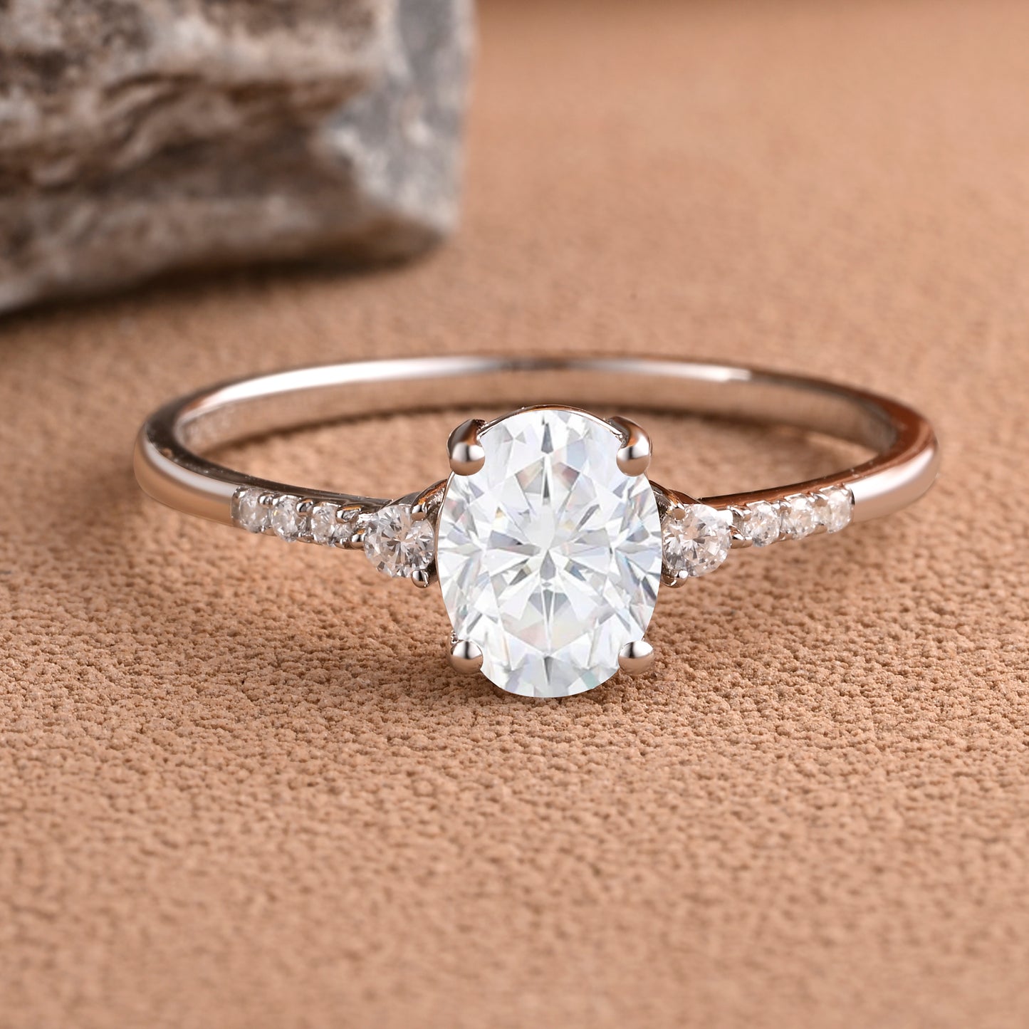 Bague de fiançailles vintage ovale en pierre de lune, bague de promesse unique en opale et moissanite