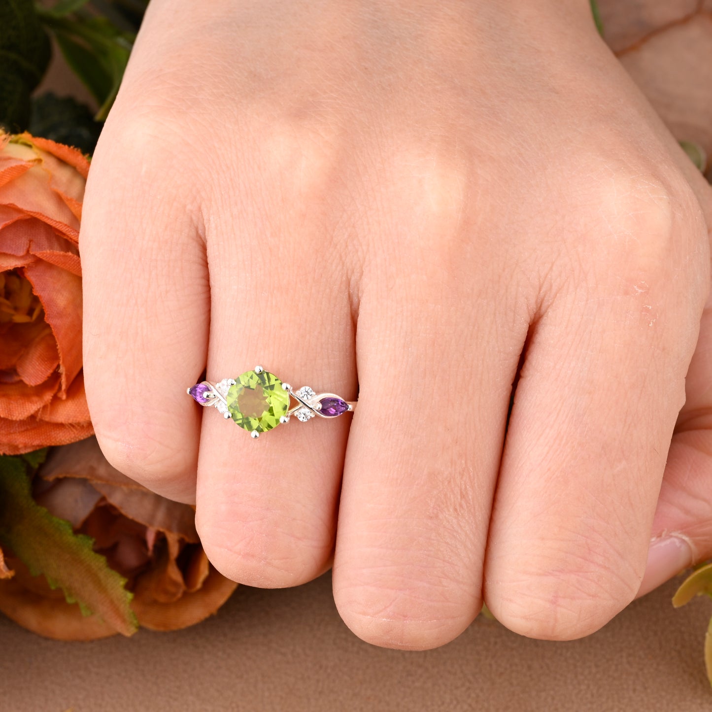 Unique Round Cut Peridot Engagement Ring Vintage Rose Gold Moissanite Wedding Ring For Women Amethyst Bridal Ring Anniversary Gift For Her