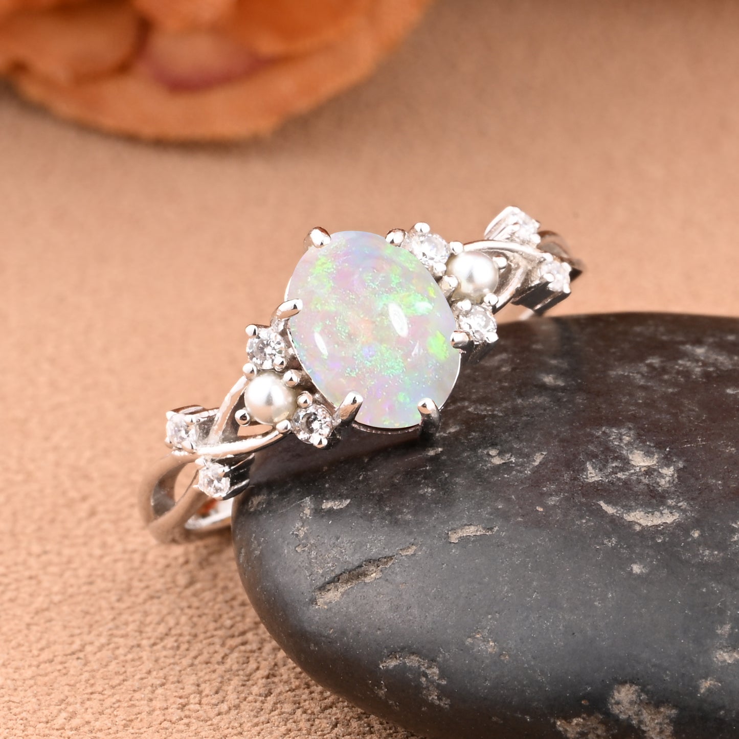Bague de fiançailles vintage ovale en pierre de lune, bague de promesse unique en opale et moissanite